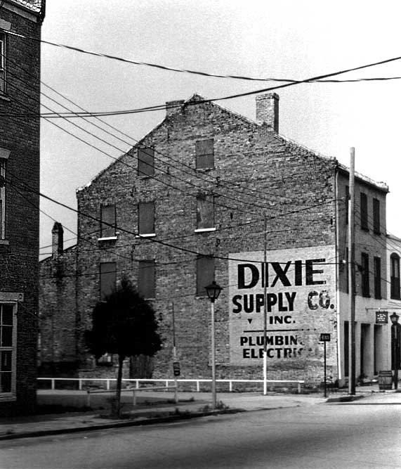 Dixie Supply 2001